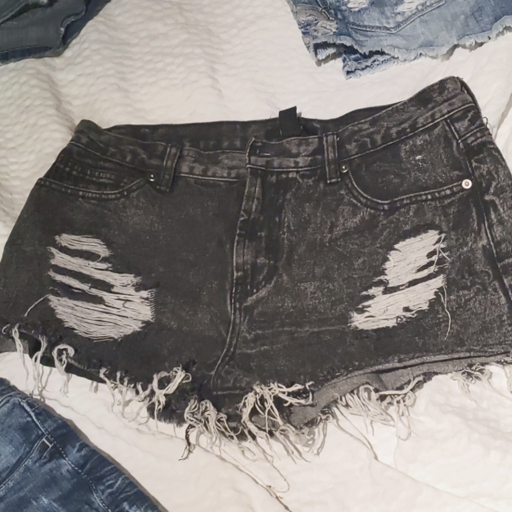 Super cute Forever 21 distressed shorts.